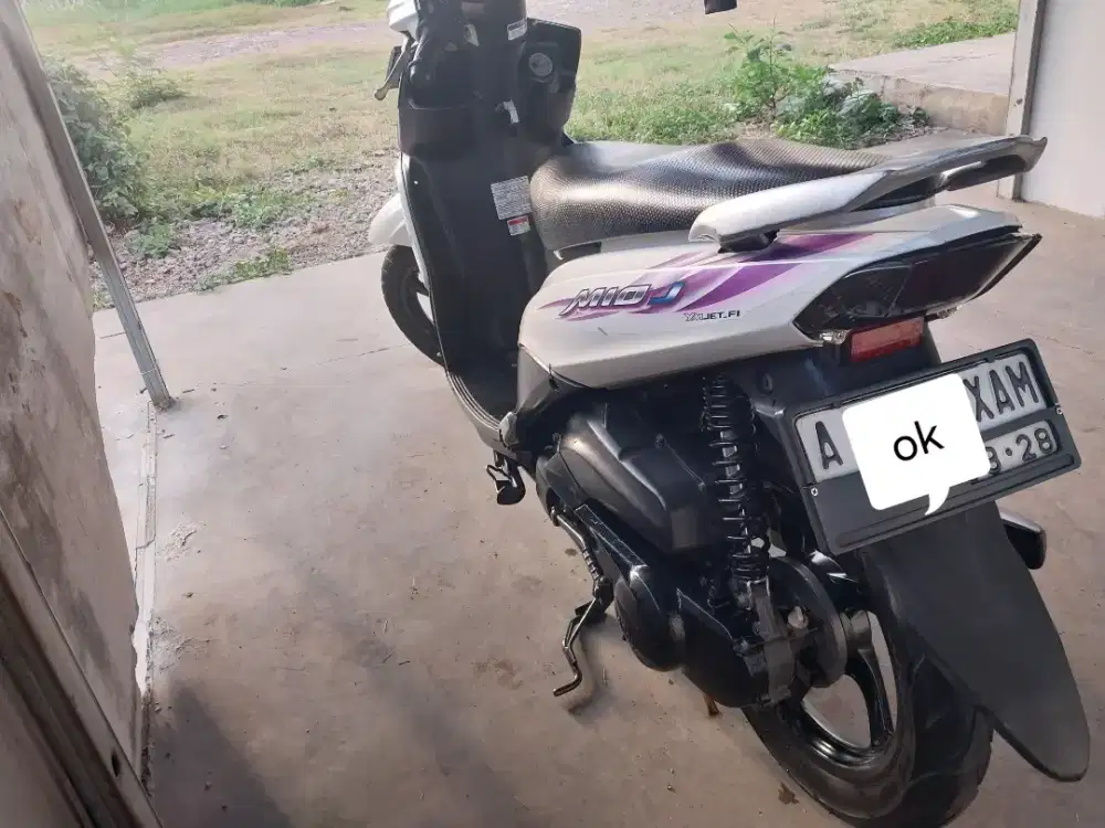 Mio j 2012 putih
