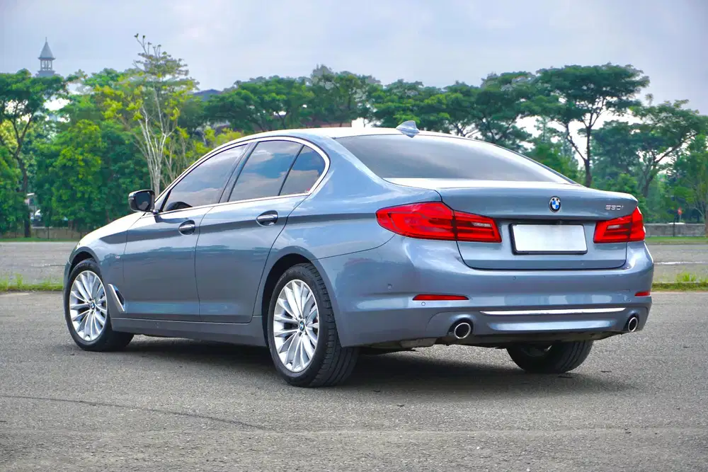 BMW 530i G30
Luxury B48 2017 / 2018, Siap Pakai