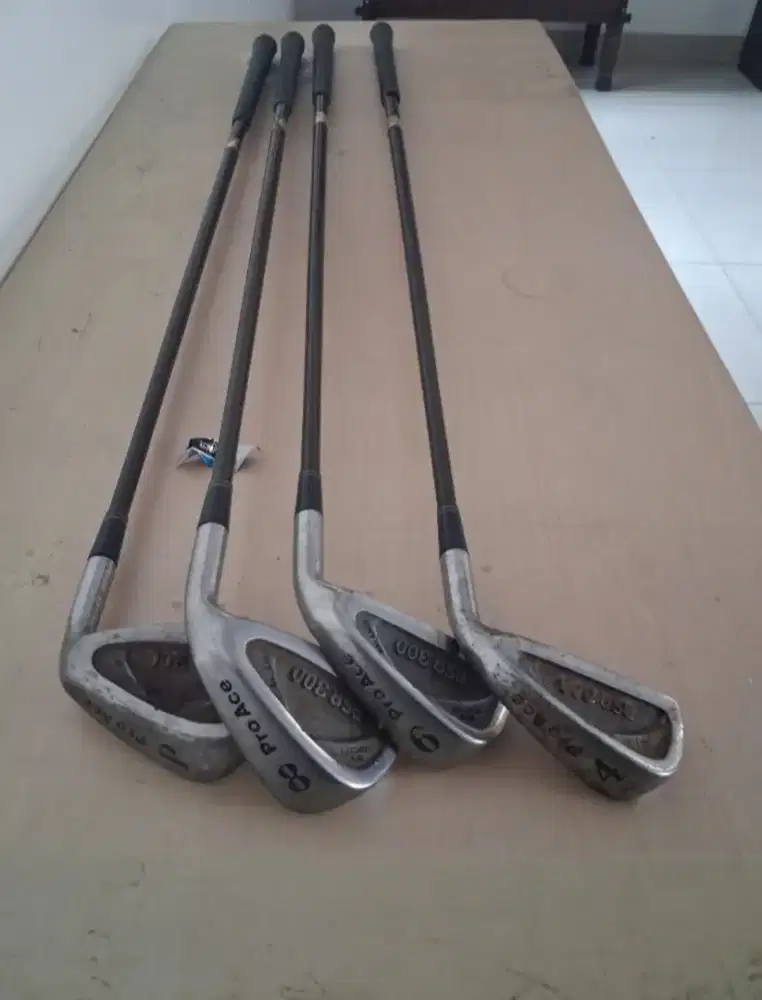 Jual Stick Golf Iron Pro Ace FSP 300
Isi 4 pcs: Iron 4, 6, 8, 9.