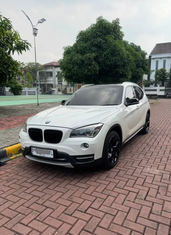 BMW X1 2013 AT - Putih