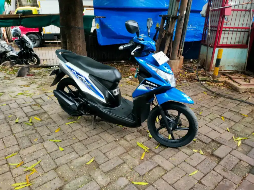 Honda Beat 110cc PGM-FI Tahun 2012