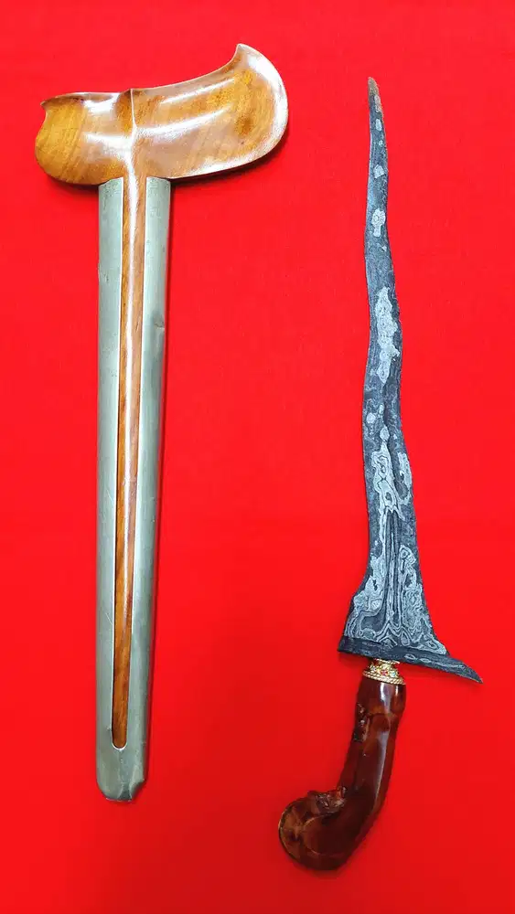 Keris Luk 5 Dholog Sepuh Gagah Birowo