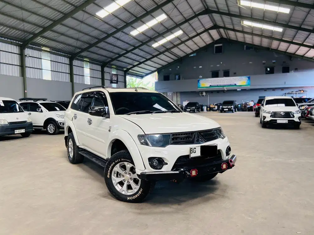 Pajero Sport Dakar 4X4 VGT 2014 / 2015 AT Matic, Super terawat