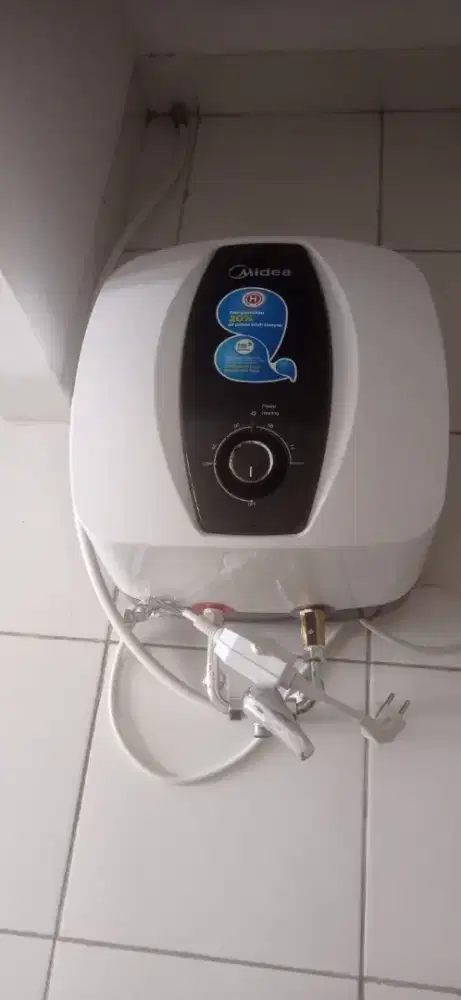 Water heater merk midea