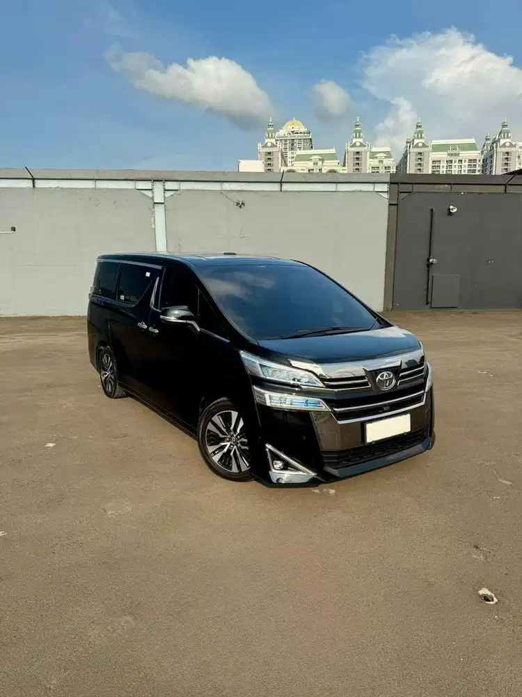 TOYOTA NEW VILLFIRE 2018. AT. HITAM