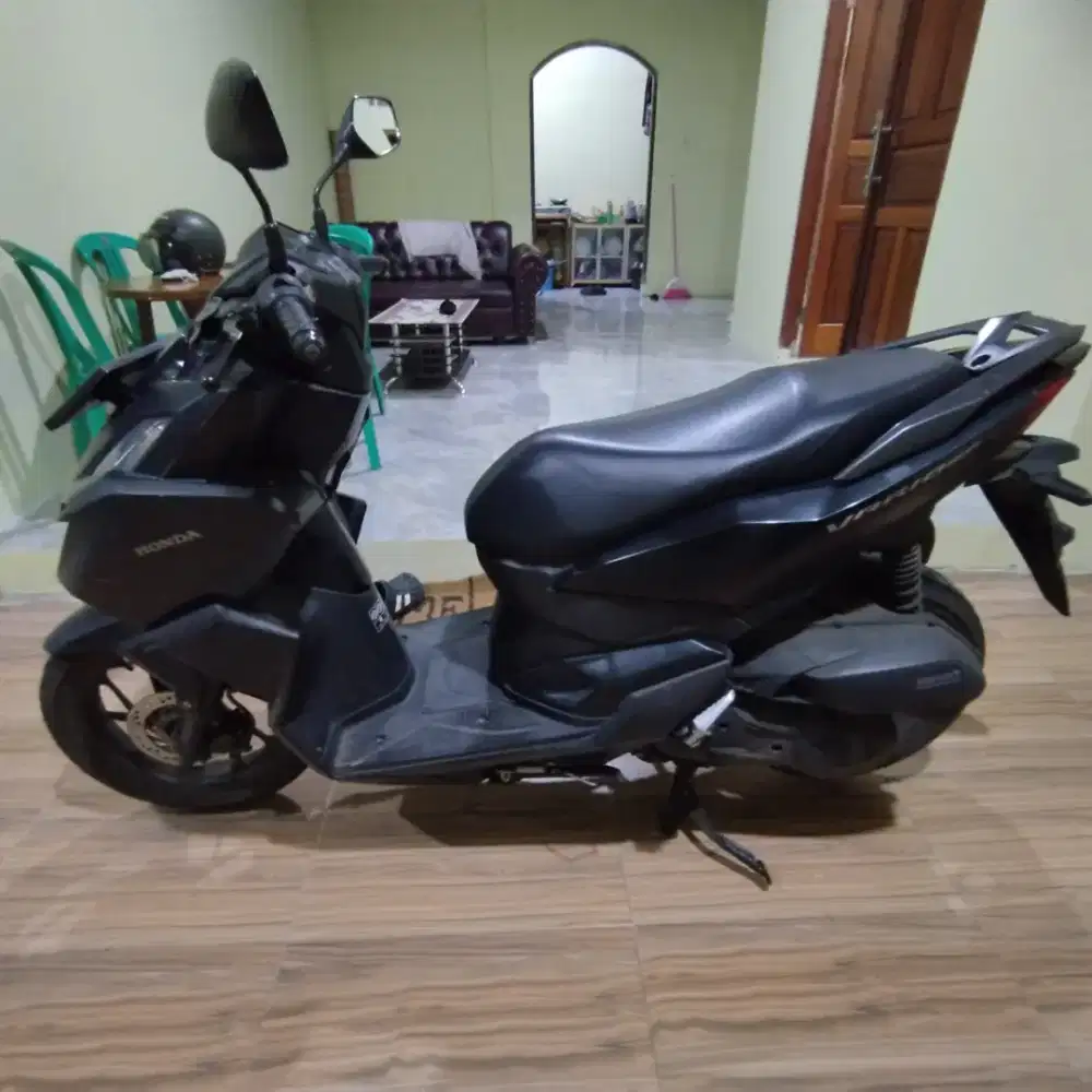 Dijual cepat  Vario 160 cbs iss keyless 2023