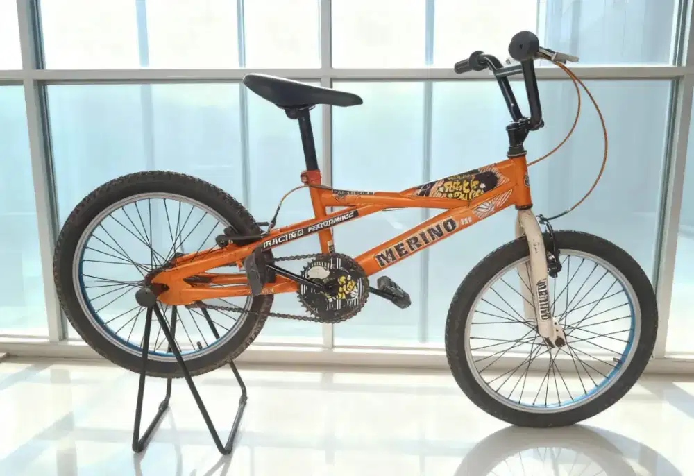 Sepeda BMX uk20 bekas