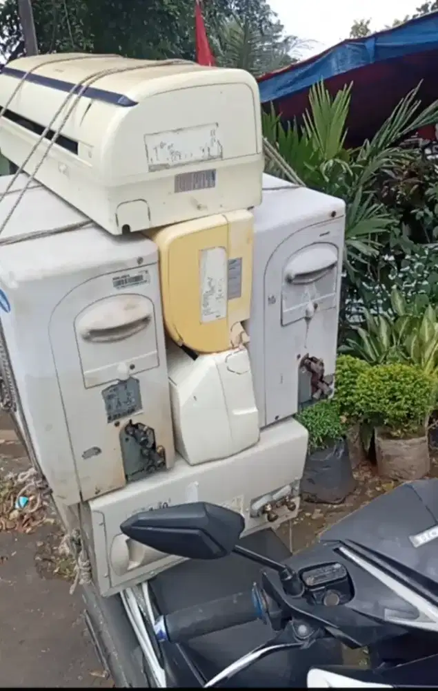 Jual disini aja AC bekasnya