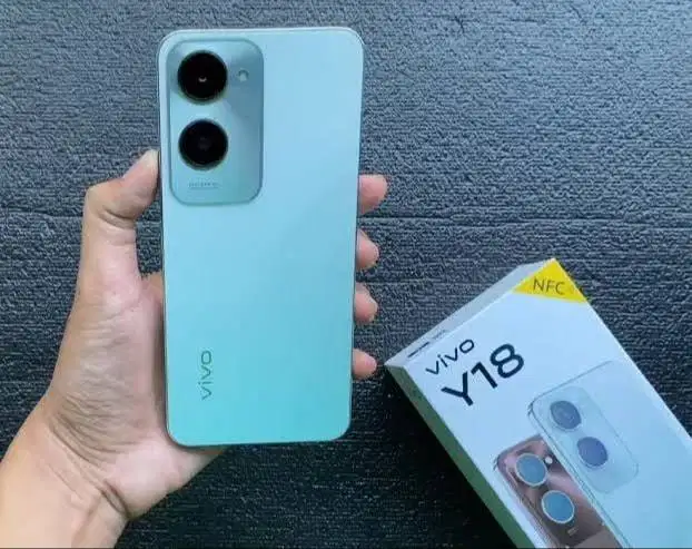 Vivo y18 4/64gb ex cewek .. Kondisi mulus segel