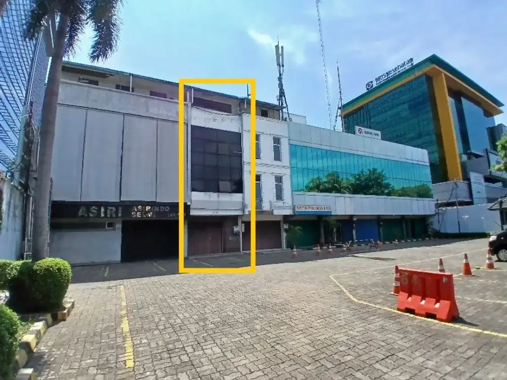 Disewakan Ruko 4 Lantai, Luas 206m2  di Pancoran ,Jakarta Selatan