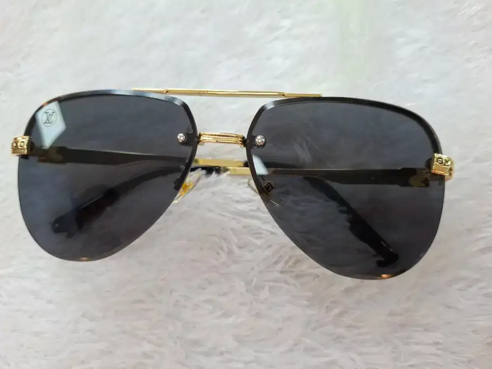 Luxury LOUIS VUITTON eyeglasses sangat mewah dan keren banget