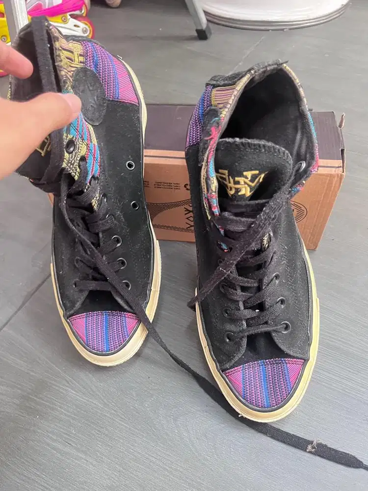 Perloved Converse