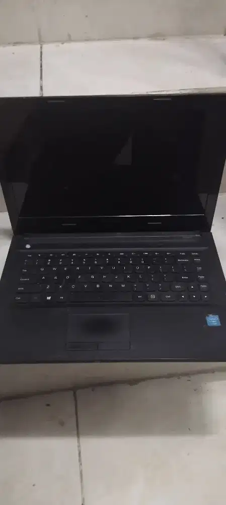 Laptop lenovo ( siapa cepat dia dapat )