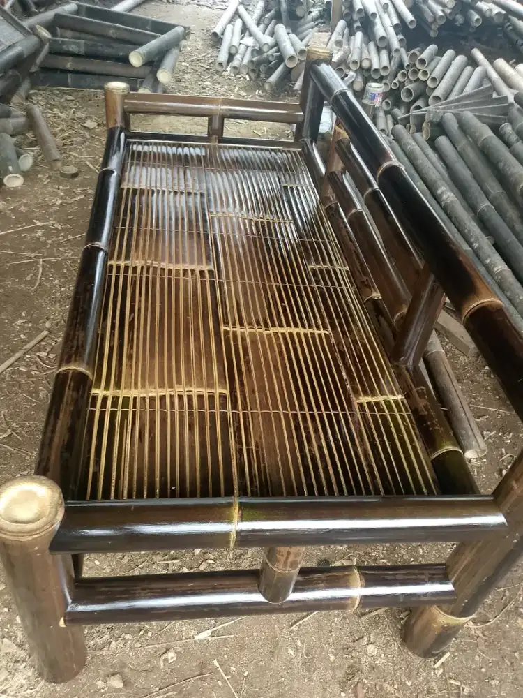 Bale Bambu Hitam