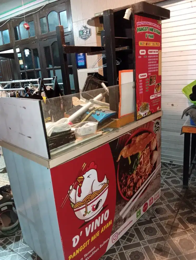 Rombong cocok untuk usaha apa aja.. Masih bagus