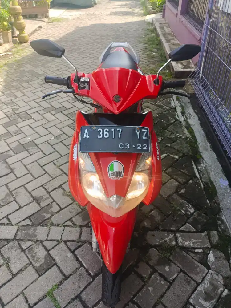 SUZUKI SKYDRIVE 2012