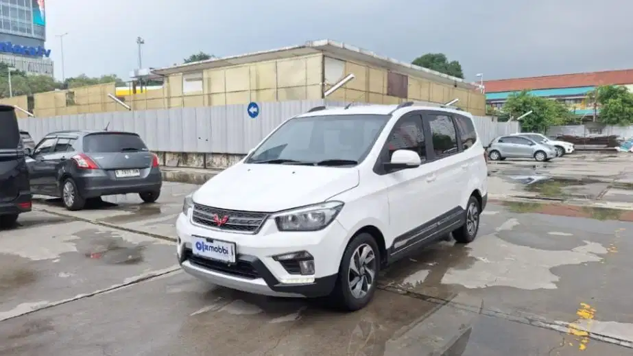 DP MURAH - Wuling Confero 1.5 S 1.5C Bensin-MT 2019 Putih
