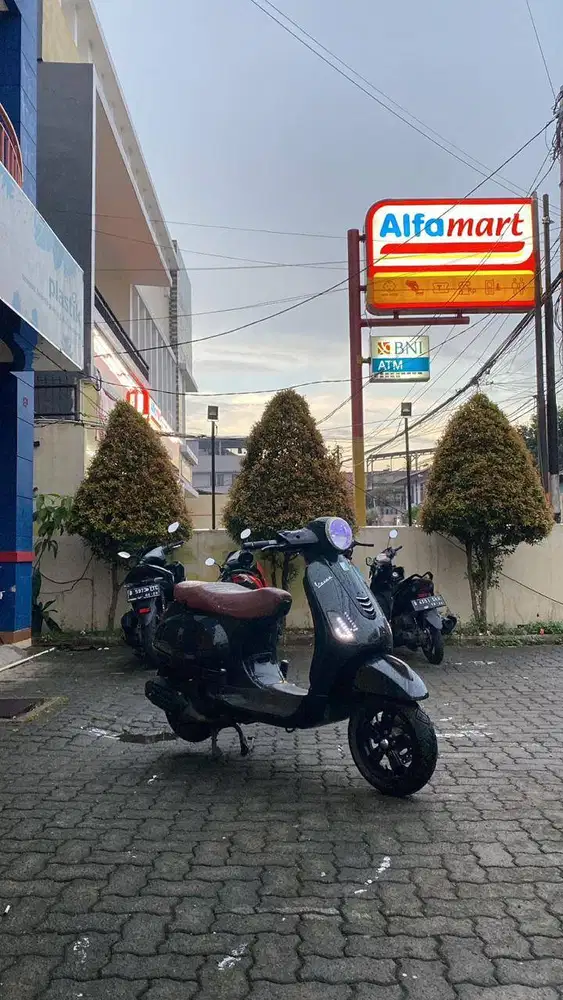 DIJUAL VESPA LX 125