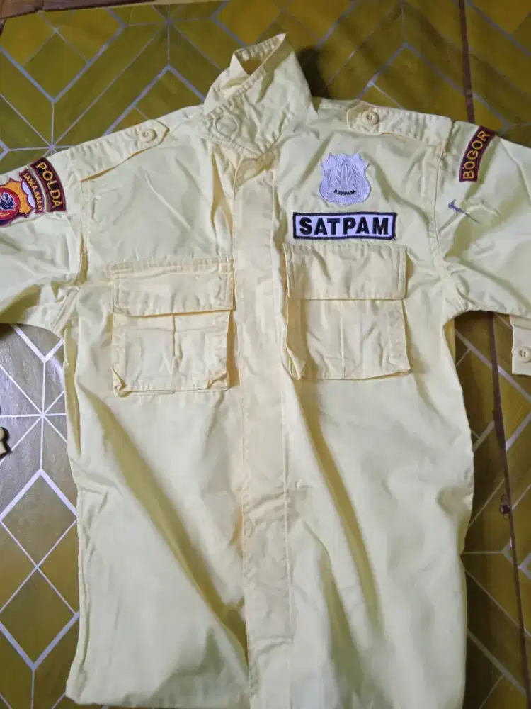Seragam satpam PDH dan safari