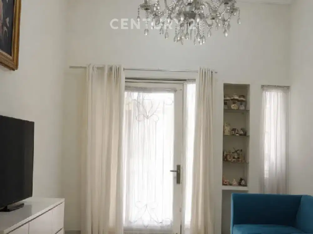 Dijual Cepat Rumah 2 Lantai Renovasi Di Lejardin Lippo Cikarang