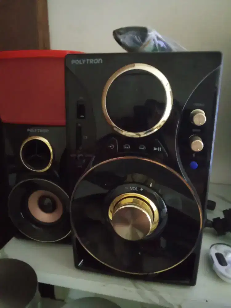 Speaker aktif Polytron masih mulus