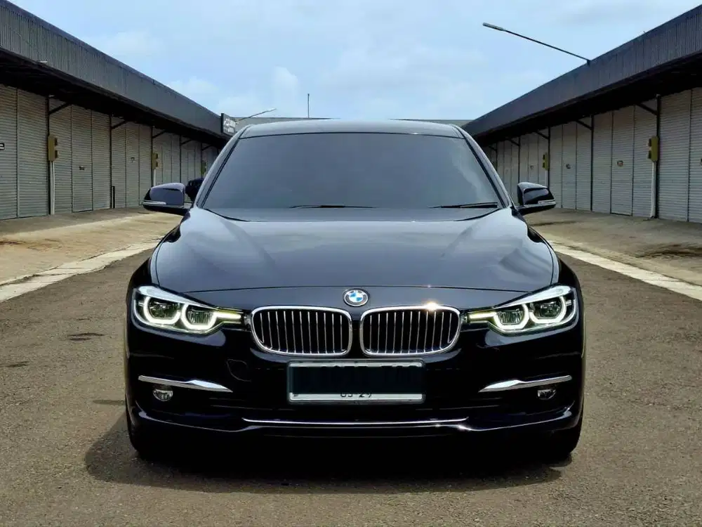 BMW 320i Luxury 2018 BMW 320 Bmw 320 i