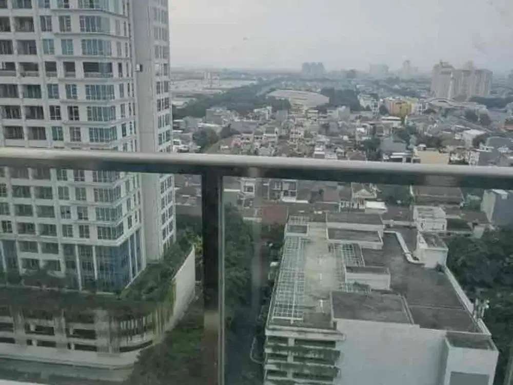 Dijual Apart Kensington private lift luas 101 m,Kelapa Gading