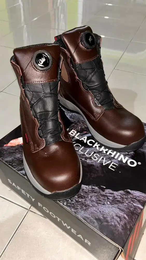 Sepatu safety Murah Blackrhino