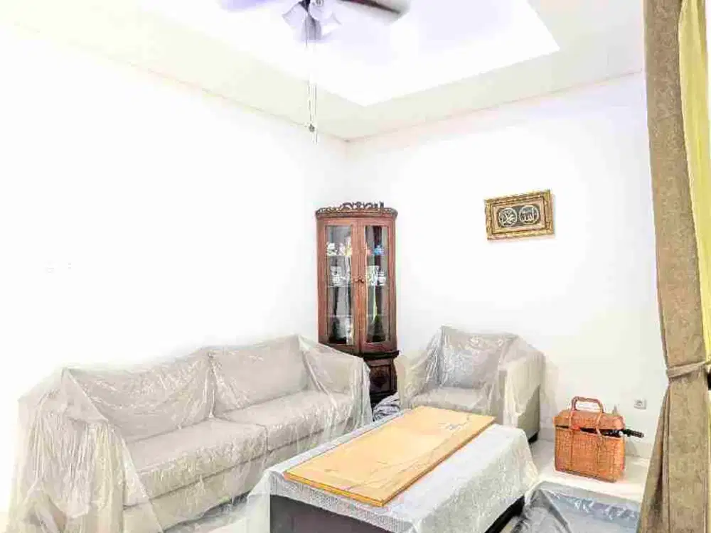Rumah sewa Raffles Hills Cibubur