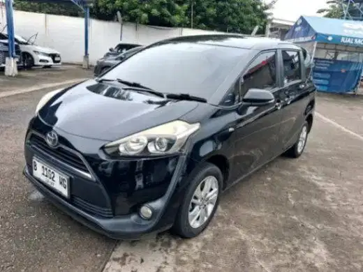 DP MURAH - Toyota Sienta 1.5 G Bensin-AT 2016 Hitam