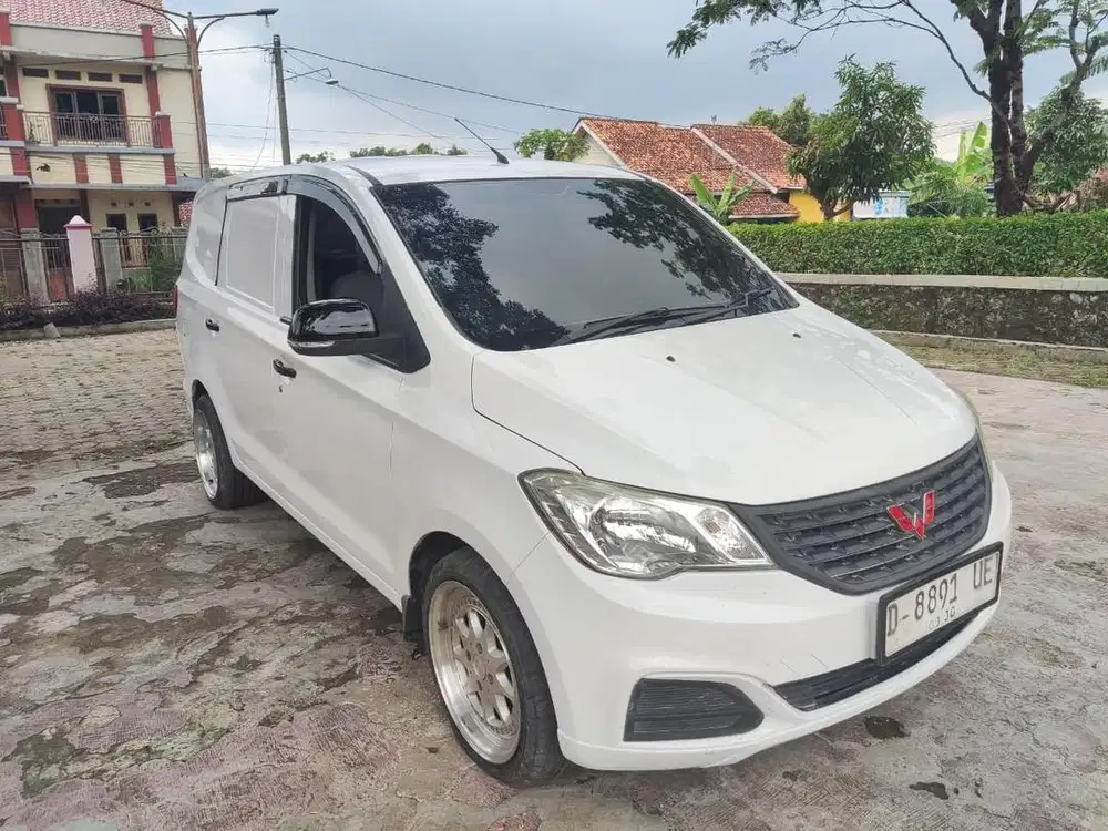 Wuling formo blind van 1.2 MT 2021 putih