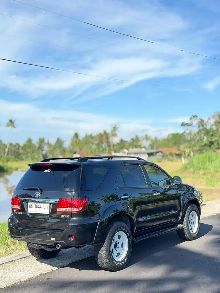 (BISA TT) Toyota Fortuner 2.7 G Hitam 2007