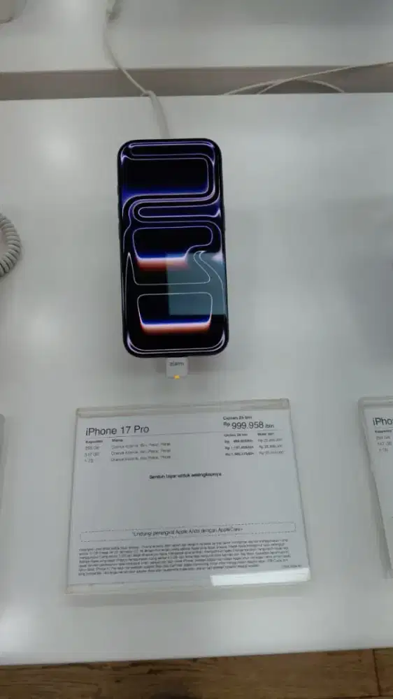 IPHONE 17PRO silver