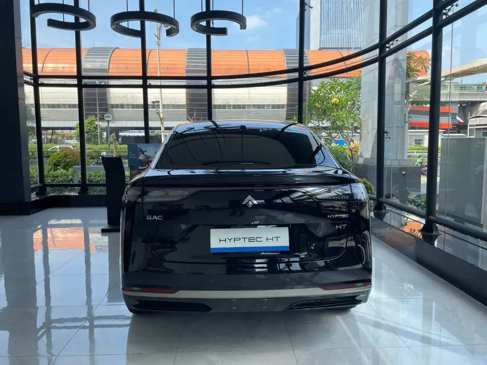 [MOBIL BARU] AION HYPTEC nyaman di kantong dengan fitur berlimpah