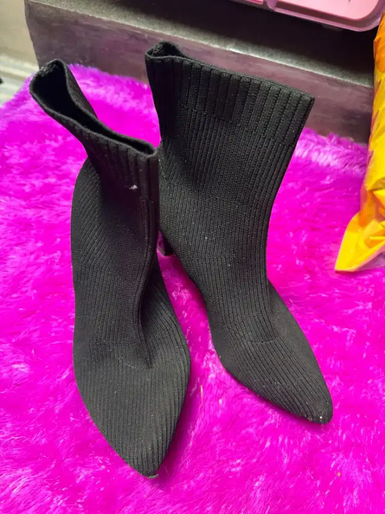 Sepatu heels import