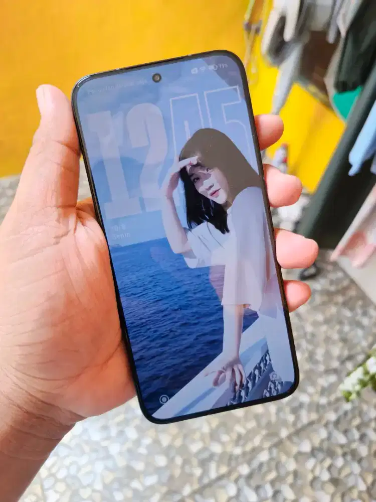 Poco F7 12/512GB