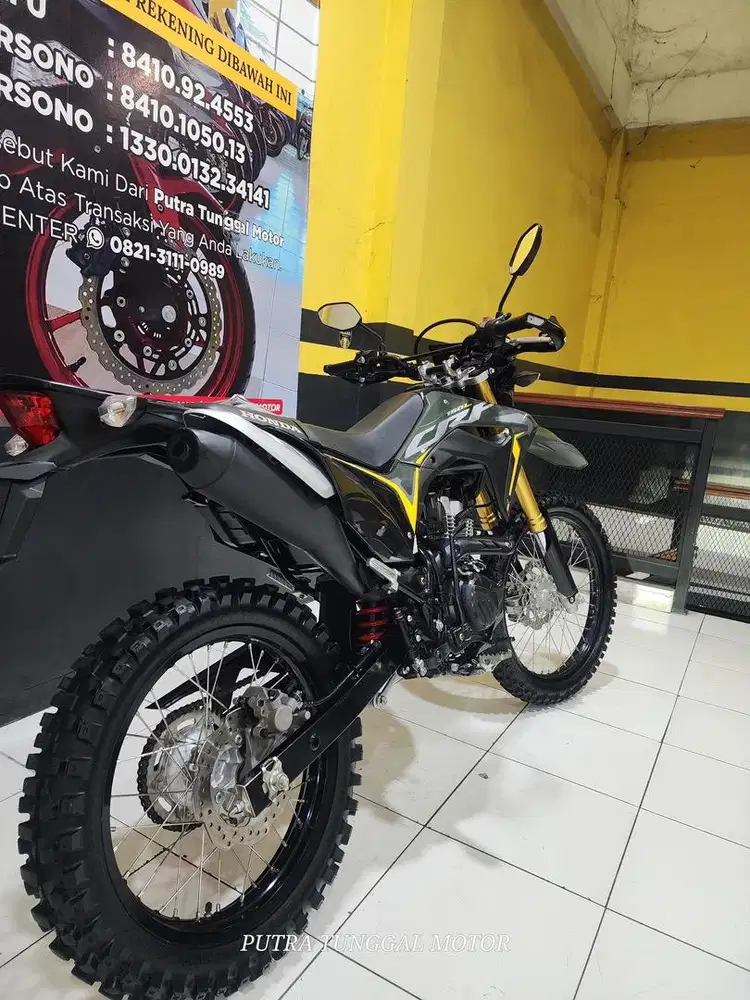 Honda crf 150 l 2024 km 2000 perak