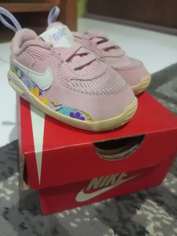 Spatu nike ori anak