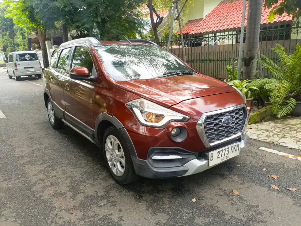Cash. Datsun Cross CVT 2018