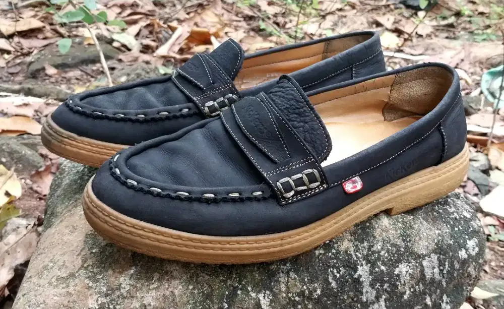 Sepatu loafers kickers size 43