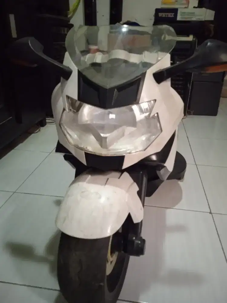 MOTOR AKI. ANAK, 1300S
