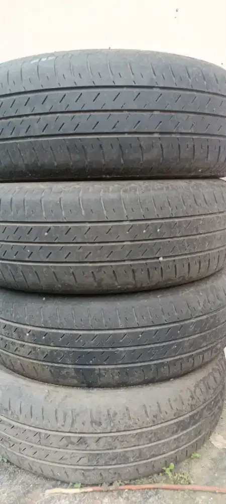Ban Bridgestone 205 65 15