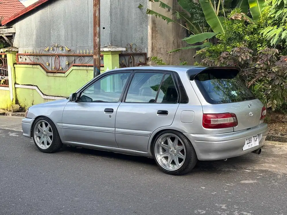 Toyota starlet S.E.G (kapsul) tahun 1994