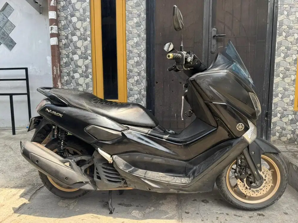 Yamaha Nmax thun 2018 pajak panjang mesin halus jozz siap gas gan.