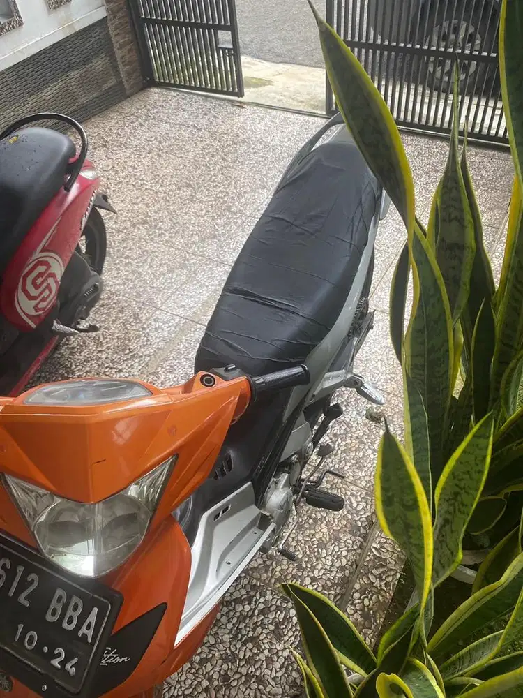 Yamaha MX 135 Orange