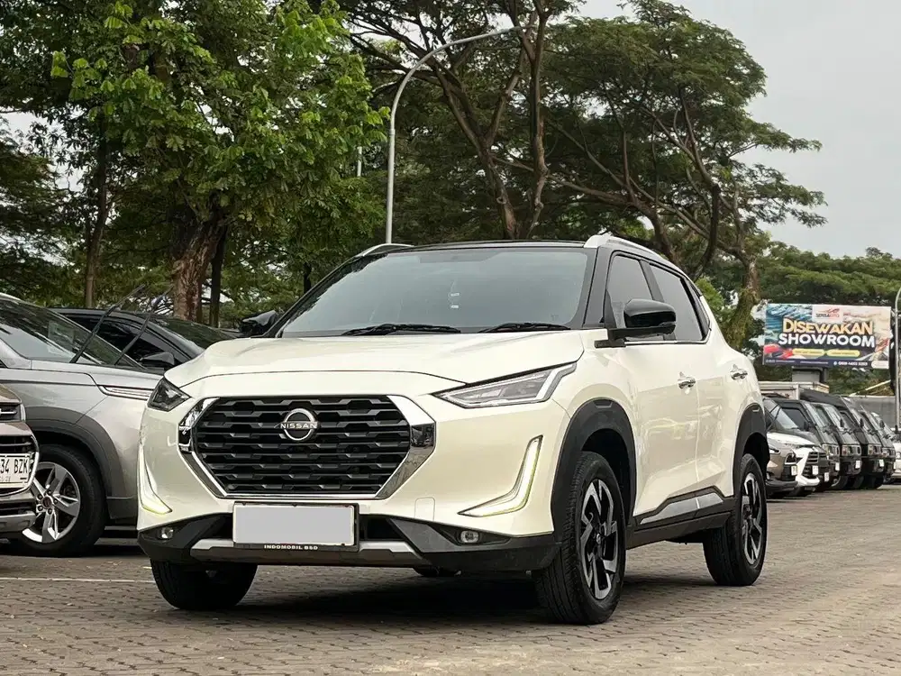 LIKE NEW!! NISSAN MAGNITE PREMIUM AT MATIC 2024 PUTIH KM 9RB