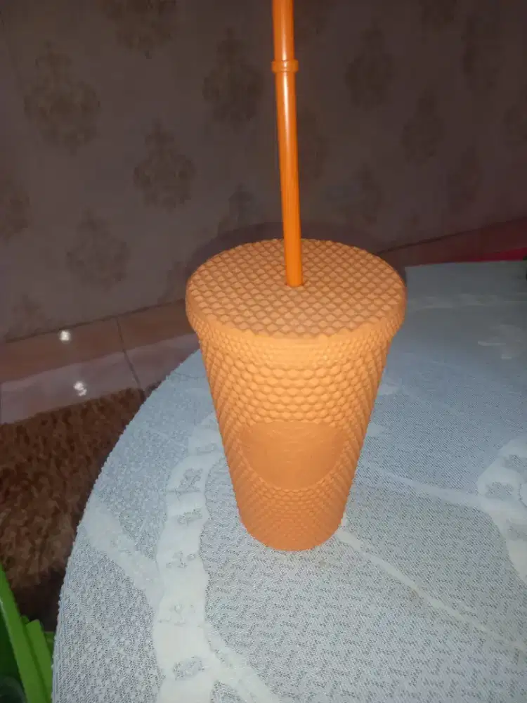 Tumbler starbucks orange
