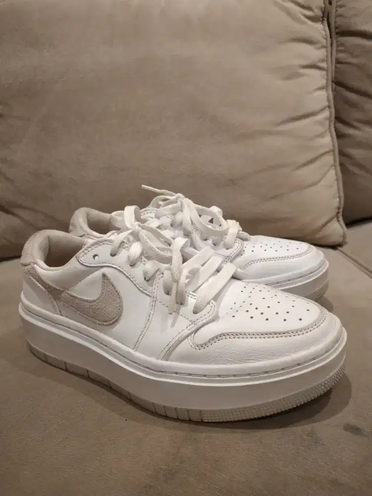 Sepatu Nike Air Jordan 1 Elevate OG