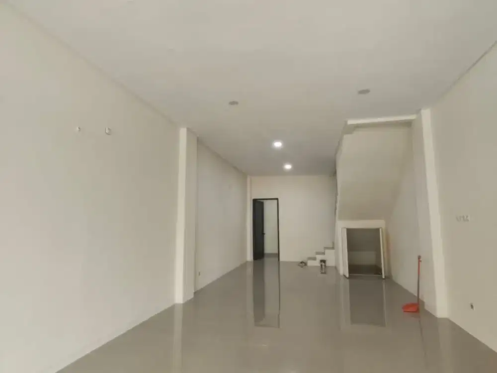 Disewakan Cepat Ruko Wall Street Green Lake City Seberang RM. Dapur Medan