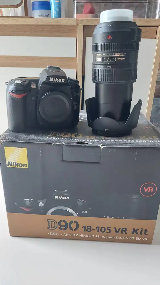 Kamera DSLR Nikon D90 (18-200mm)